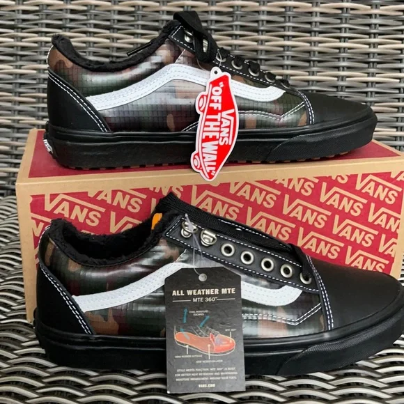Vans WMNS Old Skool Mte Black/Camo Sneakers - Picture 1 of 16